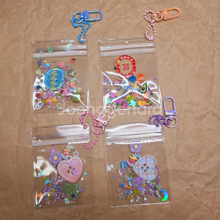 지퍼백 단추(사과, 하트) 키링 4개. D고리키링.--0