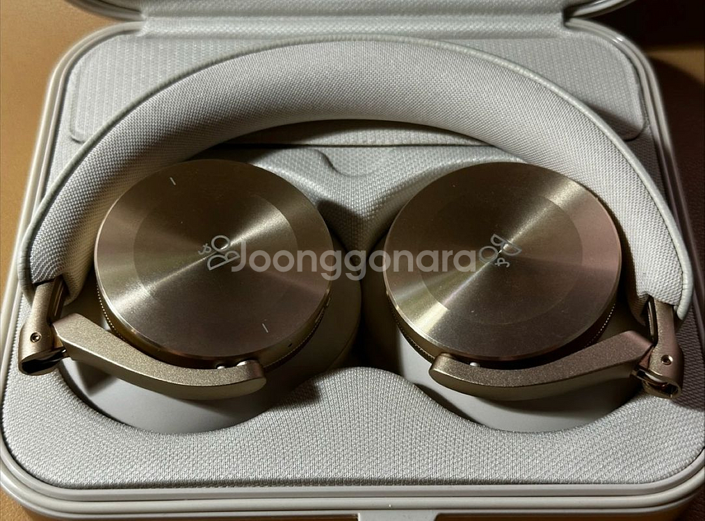 뱅앤올룹슨 95주년 Beoplay H95 골드--1