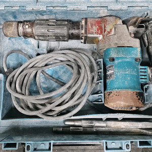 마끼다 파쇄해머 HM0810T