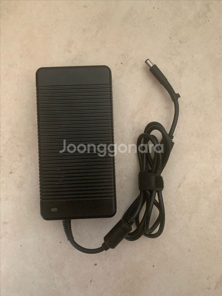 hp 정품아답터 19.5v 11.8a 입니다--2