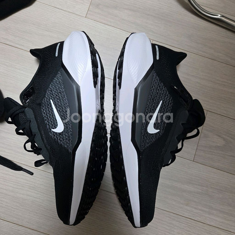 나이키 페가수스41 블랙 260 팝니다--1