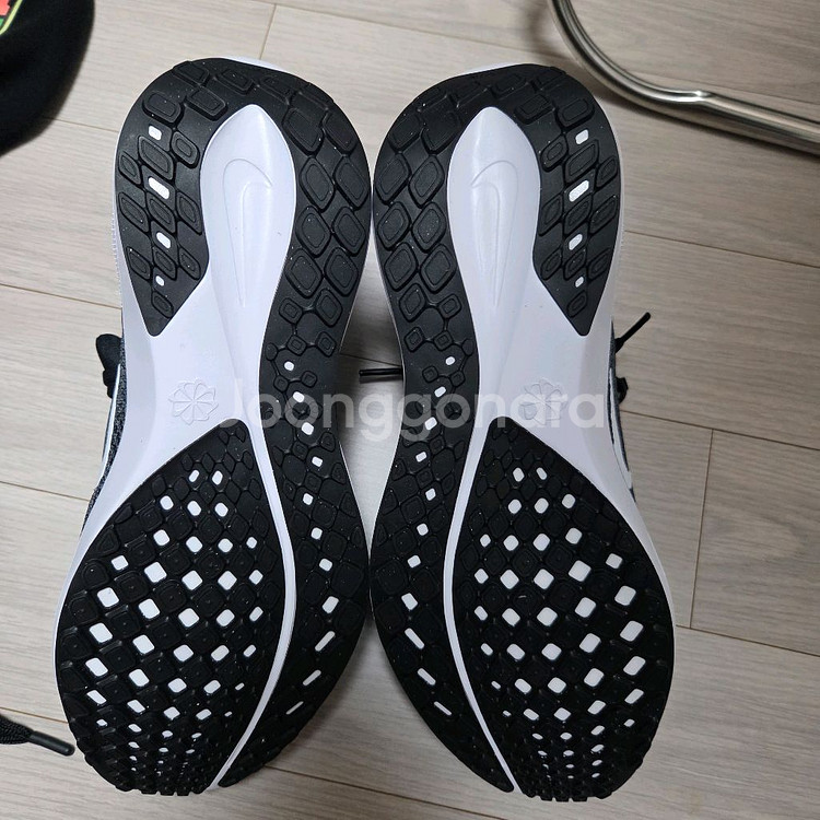 나이키 페가수스41 블랙 260 팝니다--2