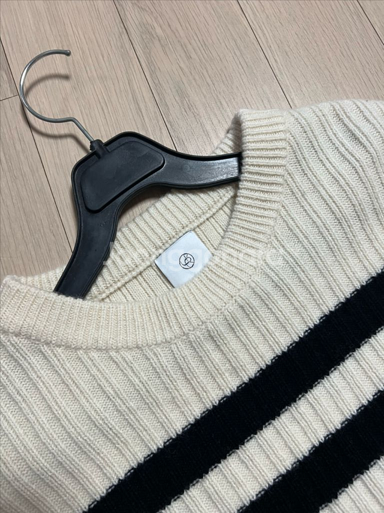 유메르 UMER 자뎅 스트라이프 니트 프리미엄울100%--15