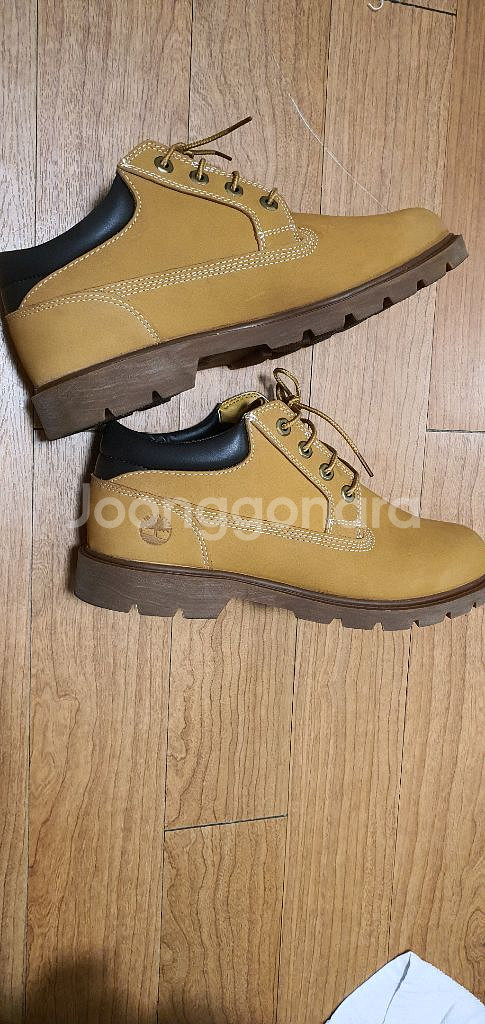 팀버랜드 클래식 부츠 위트브라운 265mm--0