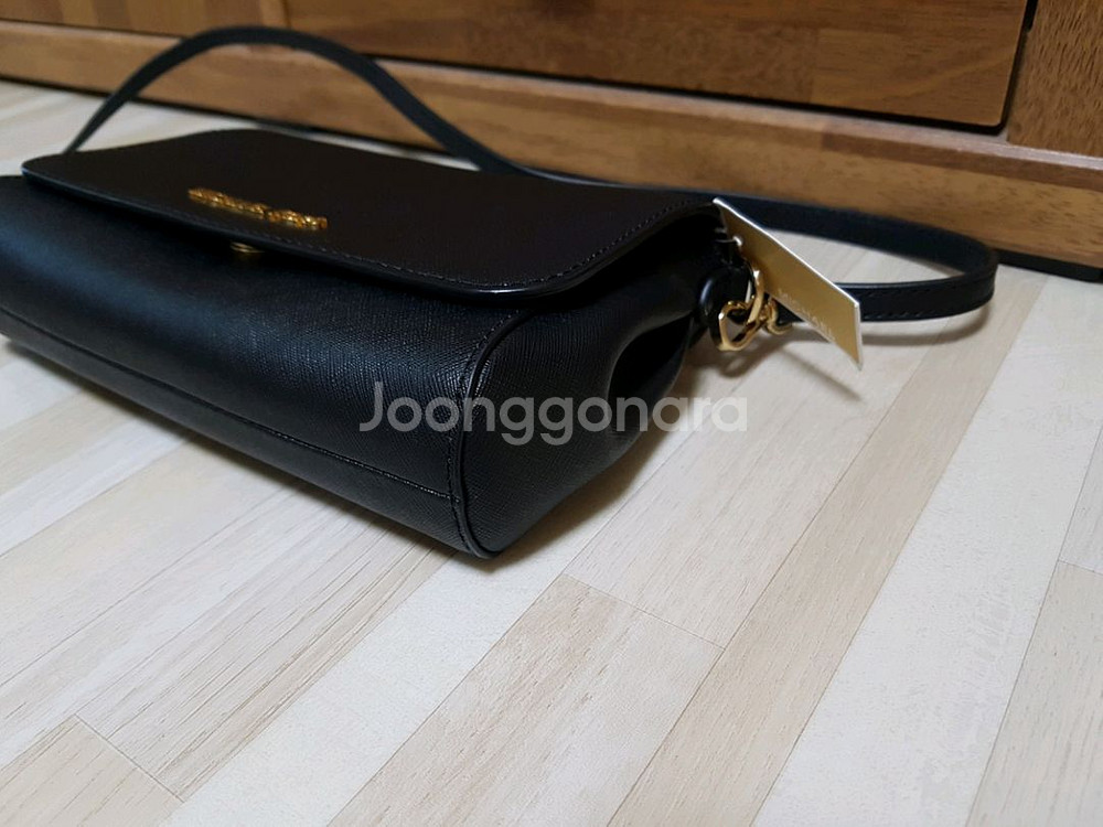 (새상품)마이클코어스 미니 크로스백--2