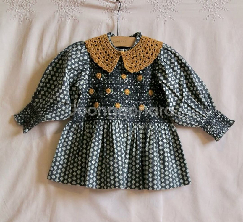 봉주르 다이어리 핸드스목 블라우스 새상품--1