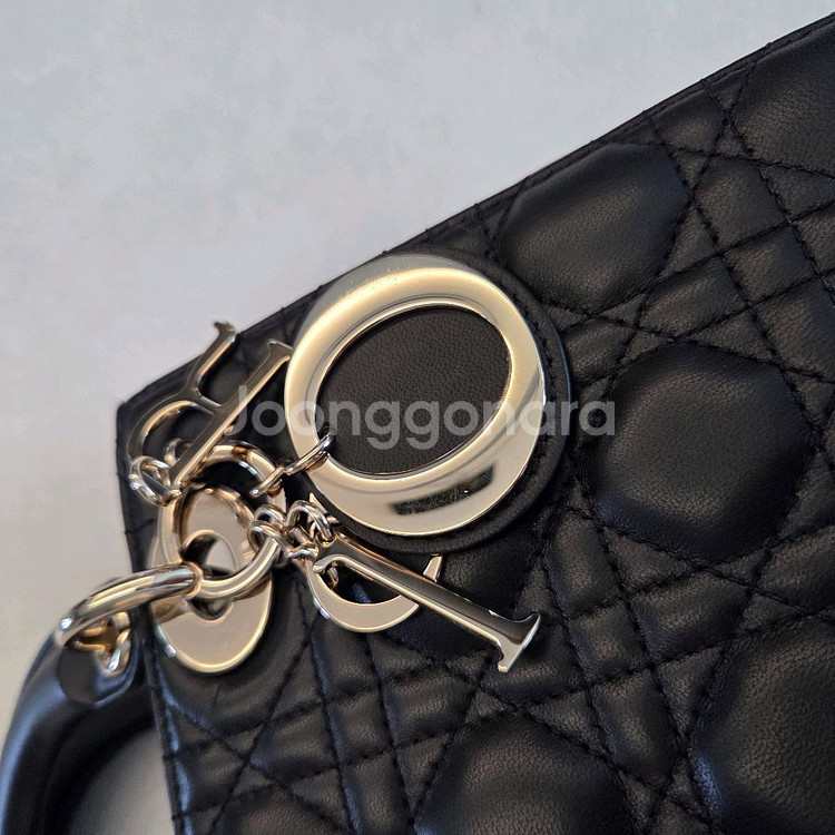 디올 레이디백 스몰 블랙 양가죽--1