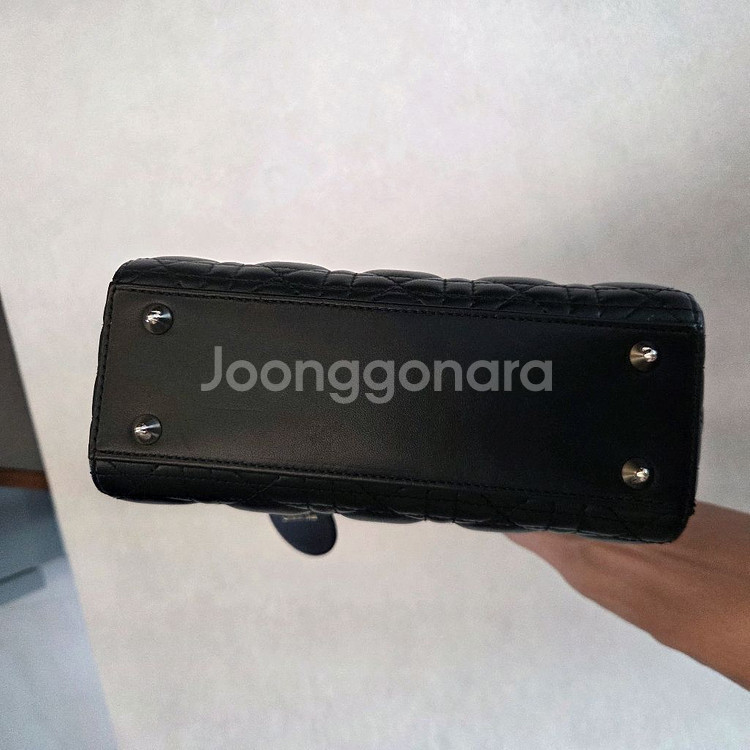 디올 레이디백 스몰 블랙 양가죽--4