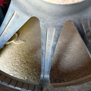 아비드 텐알 19인치 묻따