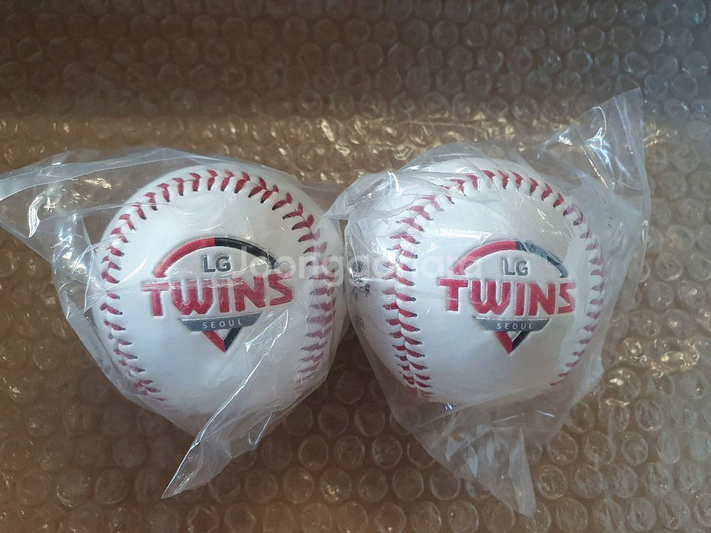 KBO 박용택 200홈런 300도루 기념구--3