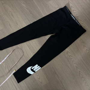 미착용새거 나이키 크롭 레깅스 여성m