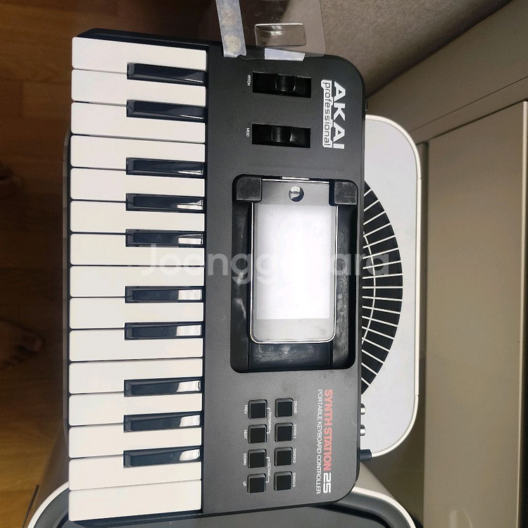 AKAI SynthStation 25 키보드 미디컨트롤--1