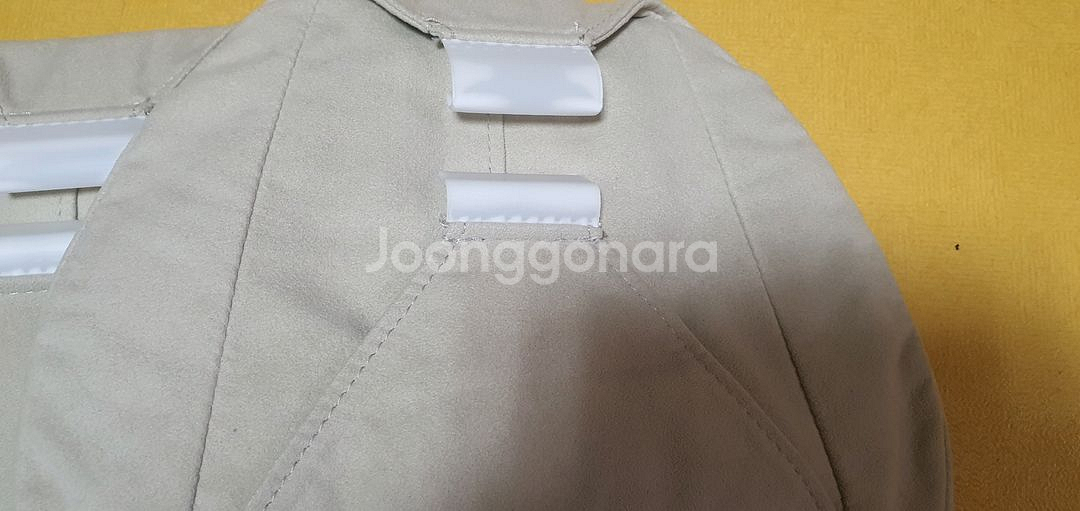 제네시스 G90 뒷자석 목베게 입니다--1