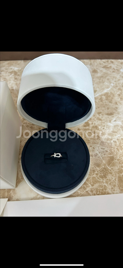 프레드 포스텐 화이트골드 링 반지 미듐 풀다이아--1