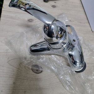 비엔디 2홀 세면대 수전 미사용품