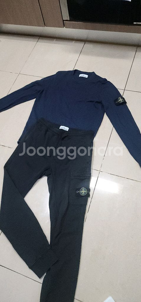 스톤아일랜드 크루넥 니트/ 조거팬츠 등--1