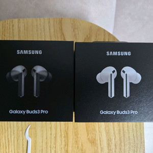 미개봉 갤럭시 버즈3 프로 실버화이트 팝니다