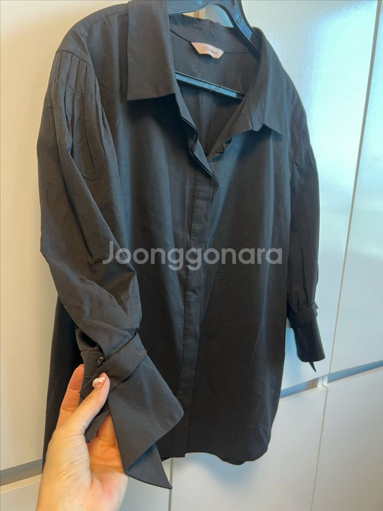 씨씨콜렉트 소매포인트 블랙 블라우스 셔츠--1