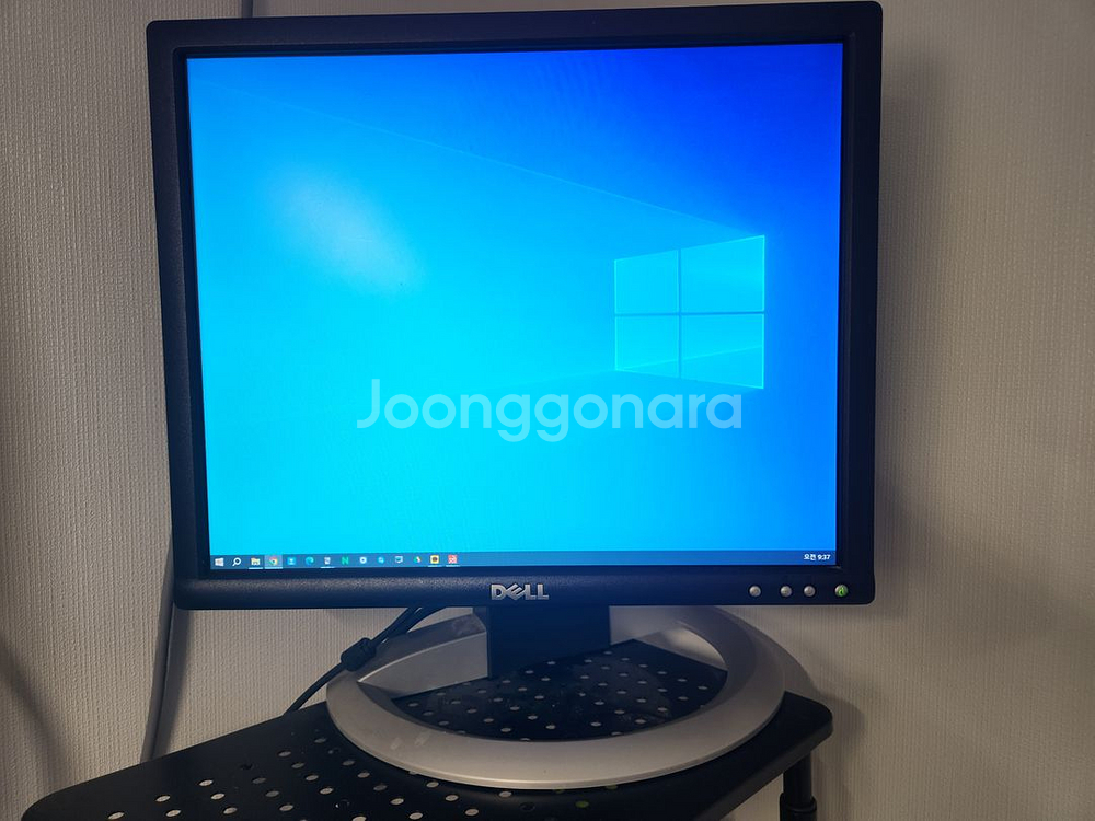 17인치 모니터 2대 (델, LG) 무료 나눔--0