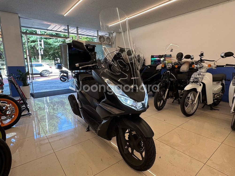 pcx125 24년식 팝니다--2