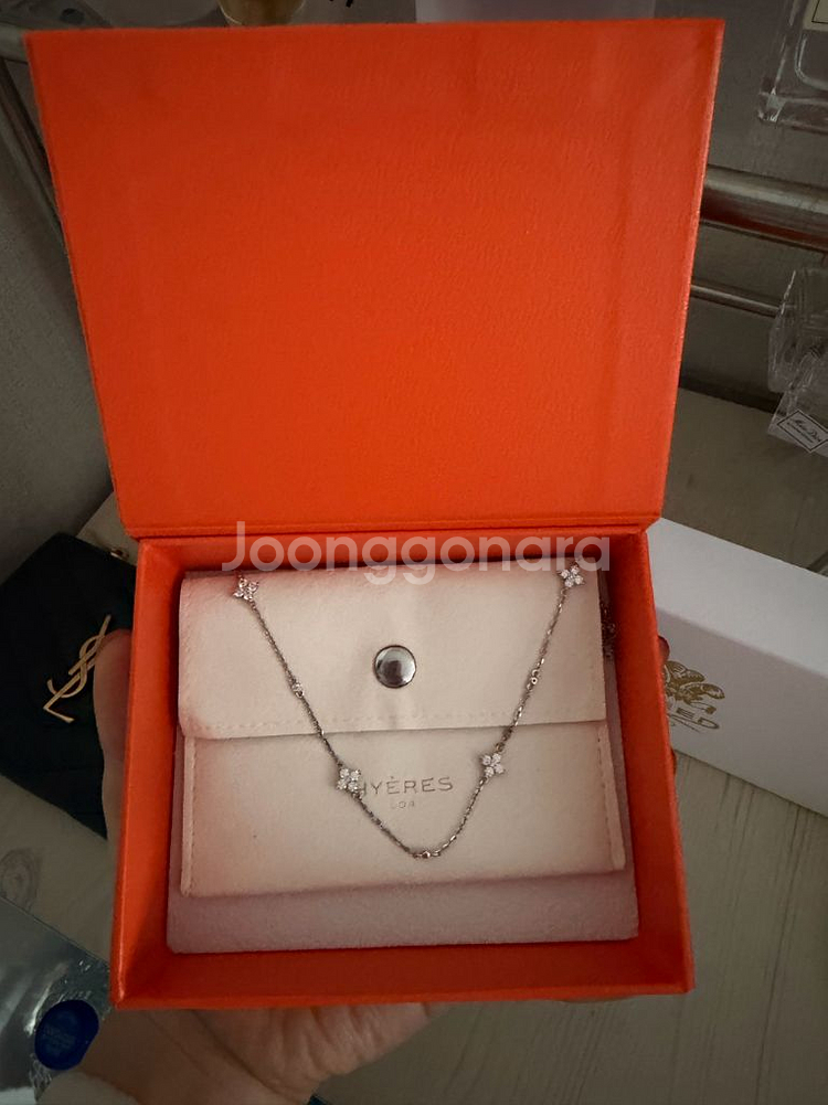 이에르로르 플라워 모이사나이트 목걸이--3