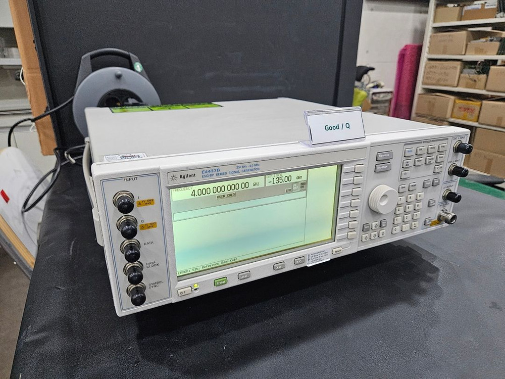 Agilent 4437B Signal Generator 이미지