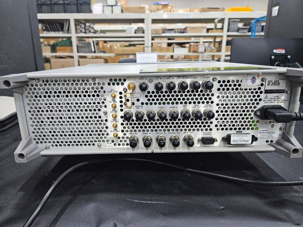 Agilent 4437B Signal Generator 이미지