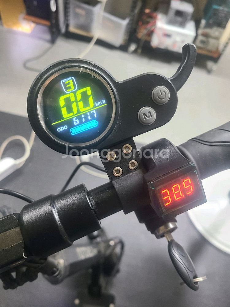 600키로 리밋해제된 21ah대용량 전동킥보드 팜--3