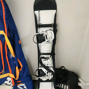 24년011아티스틱145데크팝니다