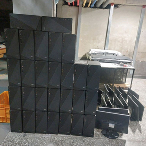 작동되는 본체 28대 20인치 모니터19개 일괄 45