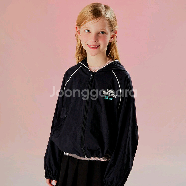 뉴발란스 키즈 크롭 바람막이 150사이즈--0
