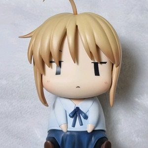 페이트 세이버 아르토리아 알트리아 펜드래곤 레진 피규어