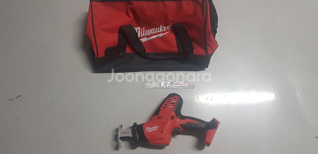밀워키 C18 HZ 18V. 미니 컷쏘--0