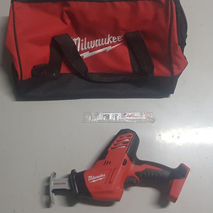 밀워키 C18 HZ 18V. 미니 컷쏘