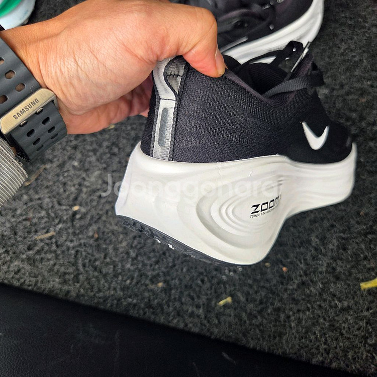 나이키 보메로 플러스 260(네고끝)--2