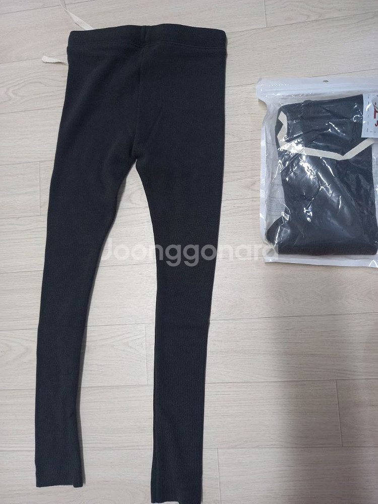 새상품 여아130 기모골지레깅스 2벌--0
