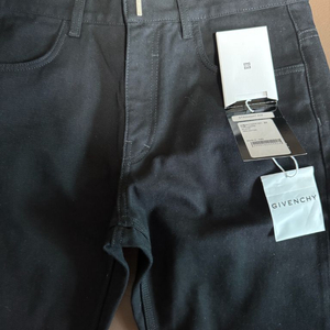 지방시 블랙 데님진