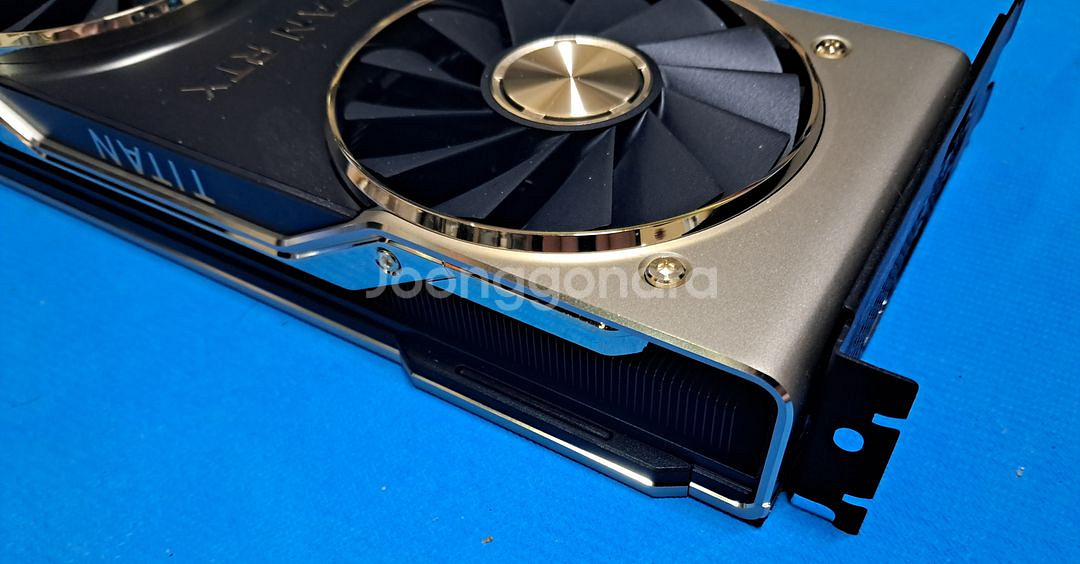 TITAN RTX D6 24G 민트급--5