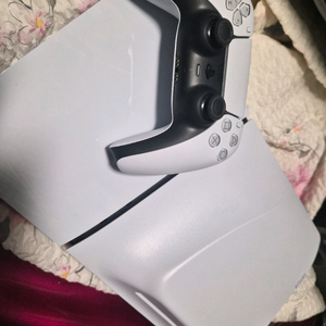PS5 슬림 디스크셋 + 게임CD8장 판매 합니다