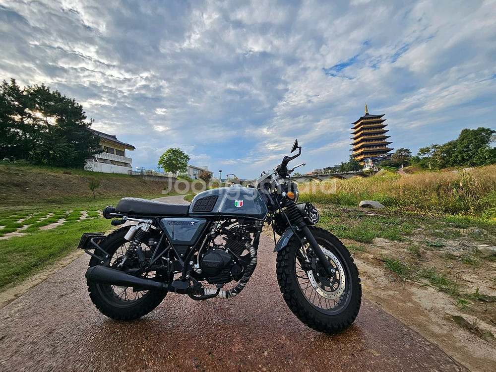 이탈젯 125오토바이--1