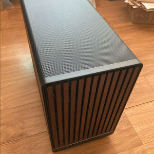 리안리 A3 (블랙, 우드) 컴퓨터 케이스