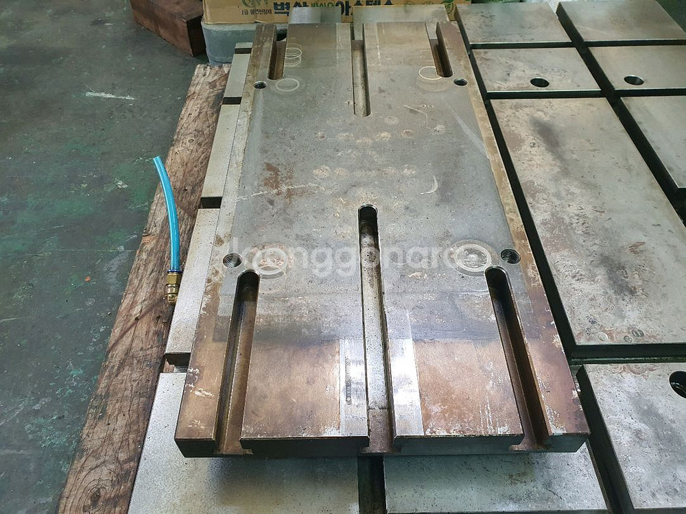 조방 프레스 슬라이드 보조 750*350*40t--1
