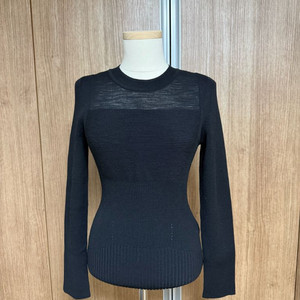 미샤 라운드넥 니트 풀오버 (블랙)-미착용 새상품