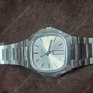 빈티지 부로바 오토매틱 시계 팝니다