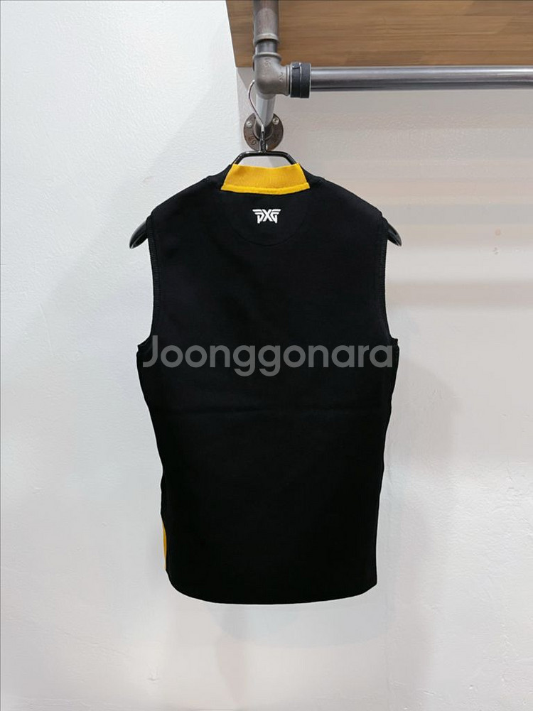[미착용](66/m) pxg 블랙 배색 모크넥 니트조끼--2