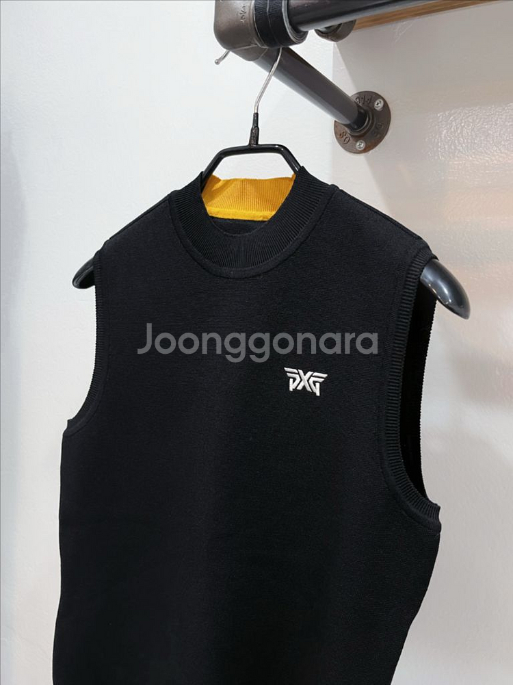 [미착용](66/m) pxg 블랙 배색 모크넥 니트조끼--0