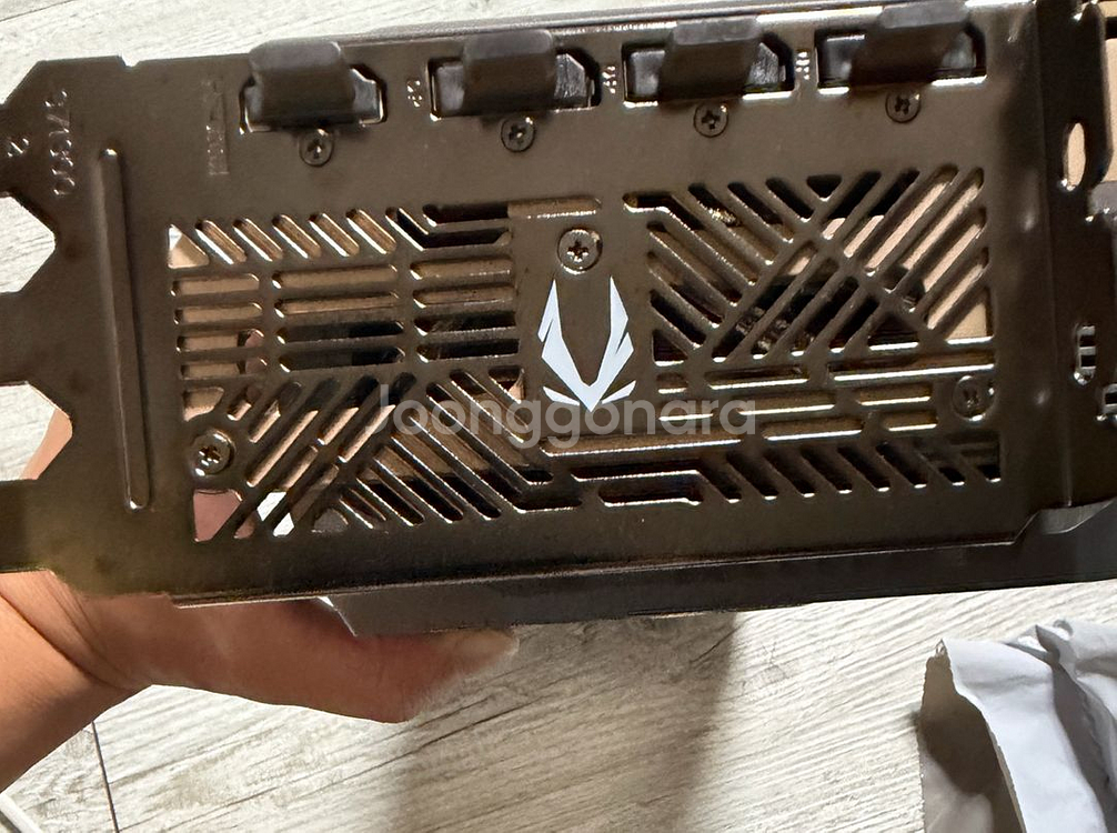 Zotac rtx5080 amp infinity--7