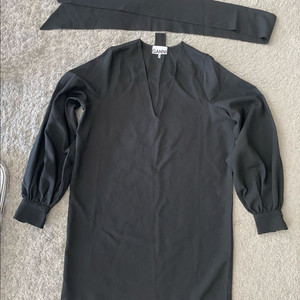 가니 블랙 원피스 32사이즈