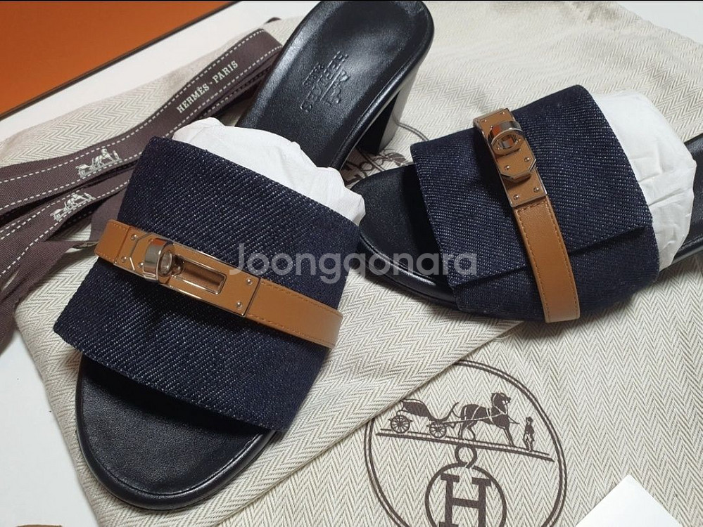 에르메스 Gigi 50 샌들 데님--2