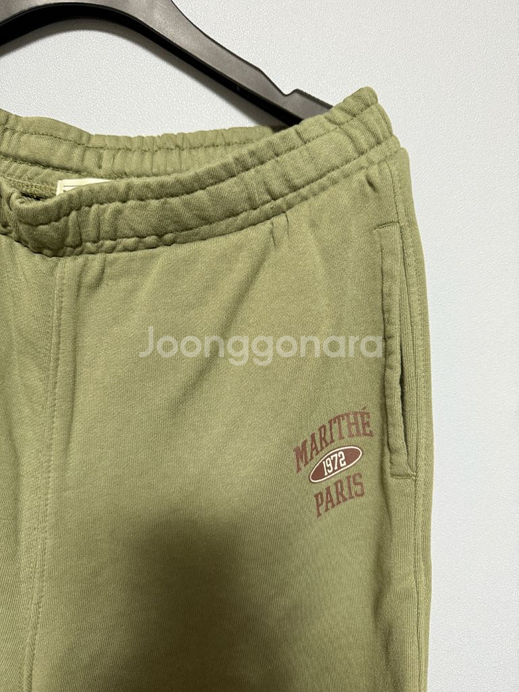 마리떼프랑소와저버 맨투맨 + 바지 셋업 트레이닝복세트--4